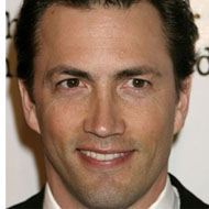 Andrew Shue, 57 (Attore TV)