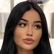 Andrielli Costa, 27 (Instagram Star)