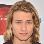 Andy Favreau, 41 (Diễn viên truyền hình)