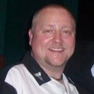 Andy Hamilton, 56 (Jugador De Dardos)