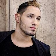 Angel Vivaldi, 40 (吉他手)