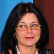 Angela Borsuk, 58 (Giocatore di scacchi)