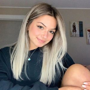 Angela Chalet, 24 (TikTok Star)