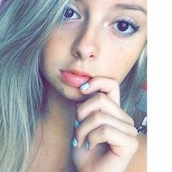 Angela Jones, 29 (YouTube明星)