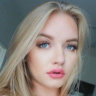 Angelica Maria, 26 (Instagram明星)