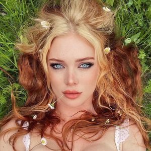 Angelina Michelle, 36 (Modèle)