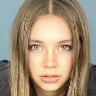 Angelina Polikarpova, 16 (Modelo)