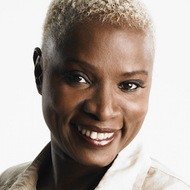 Angelique Kidjo, 63 (Cantante soul)