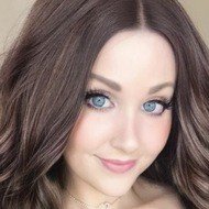 Angie Griffin, 33 (YouTube Star)