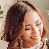 Anh Luu, 33 (Blogger)