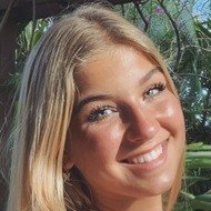 Aniela, 22 (TikTok Star)