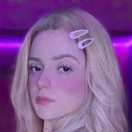 Anna Barrón, 23 (TikTok Star)