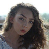 Anna Cantu, 23 (YouTube明星)