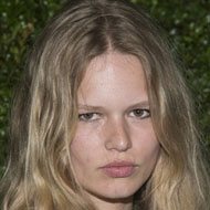 Anna Ewers, 30 (Instagram明星)