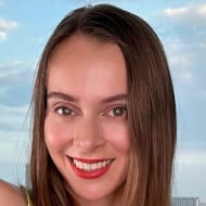 Anna Kova, 36 (YouTuber)