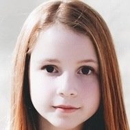 Anna McNulty, 23 (TikTok Star)