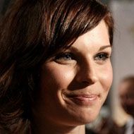 Anna Veith, 34 (滑雪者)