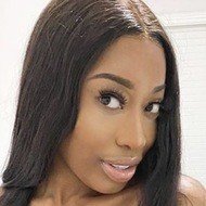 Anne Moore, 29 (Instagram Star)