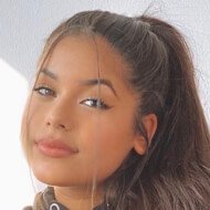 Annie Vega, 17 (YouTube Star)