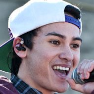 Anthony Ladao, 31 (流行歌手)