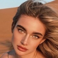Antonia Freya Lydia, 26 (Instagram Star)