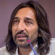 Antonio Carmona, 60 (World Music Singer)