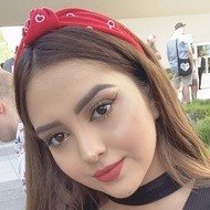 Ari Gameplays, 26 (YouTube Star)