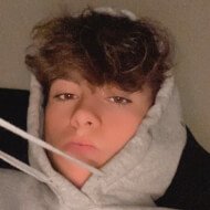 Ari Vera, 20 (Звезда Тиктока)