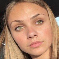 Ariana Lee Bonfiglio, 26 (TikTok明星)