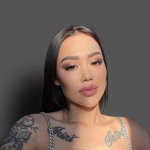 Ariana Lirey, 26 (Instagram Star)