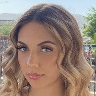 Arianna Flowers, 20 (TikTok明星)