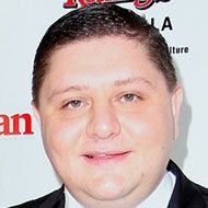 Armenchik, 43 (流行歌手)