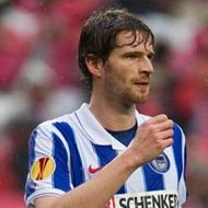 Arne Friedrich, 44 (Giocatore di calcio)