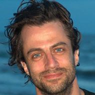 Arthur Phillips, 56 (小说家)