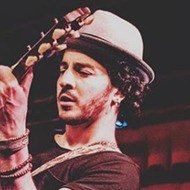 Artur Menezes, 28 (吉他手)