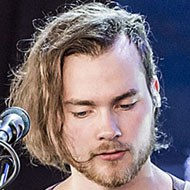Asgeir Trausti, 33 (民歌手)