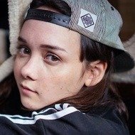 Asha Cuthbert, 34 (YouTube明星)