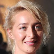 Asher Keddie, 49 (Attrice TV)