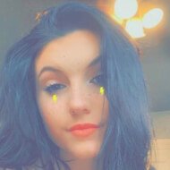 Ashley Pox, 20 (TikTok明星)