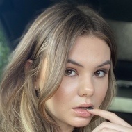 Ashley Tervort, 26 (YouTube明星)