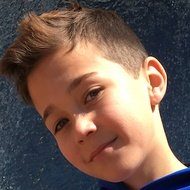 Ashton Rowland, 19 (Instagram Star)