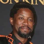 Atandwa Kani, 39 (電視演員)