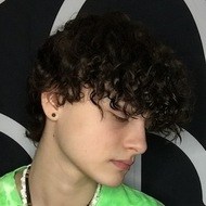 Aulluver Jacob Zackary Benet, 24 (TikTok明星)