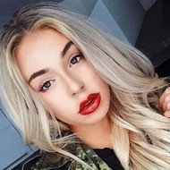 Aura Lampi, 28 (Estrella de Instagram)