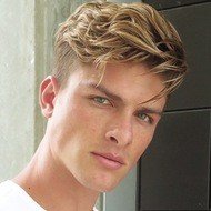 Austin Victoria, 33 (Model)