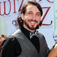 Avi Kaplan, 34 (Popsänger)