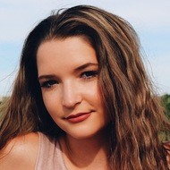 Avryana Grace, 22 (YouTube Star)