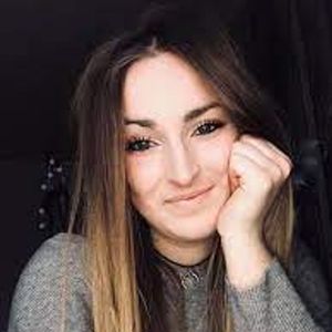 Axelle Thays, 28 (流行歌手)