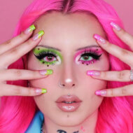 Ayo Coralie, 27 (YouTube明星)