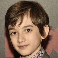 Azhy Robertson, 14 (電影演員)